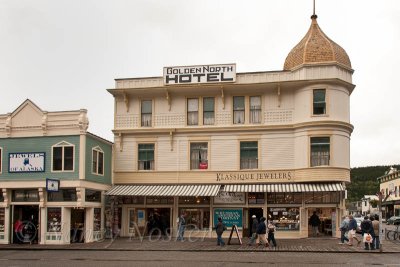 Golden North Hotel