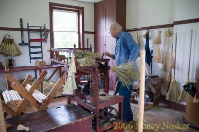 DSC_6865 Broom making