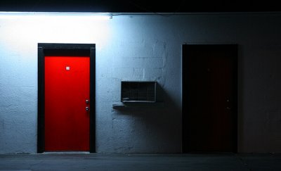 Red Door Number 11~Traveller