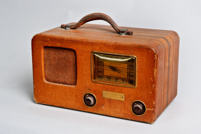 Radio a lampe _ RCA Victor Modle NS 980 _ 1932