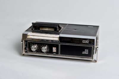 Magntophone a cassette _ RCA Victor Modle YZB-530E _ Vers 1970