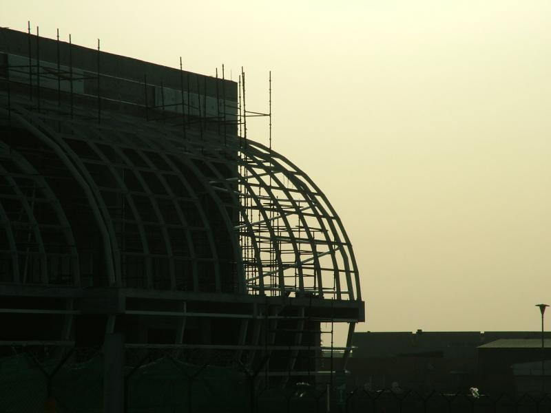 1739 13th May 06 New terminal at sunset.JPG