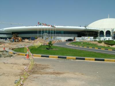 1340 24th May 06 New terminal progress at Sharjah Airport.JPG