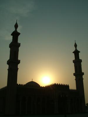 1757 13th June 06 Mosque at sunset Sharjah.JPG
