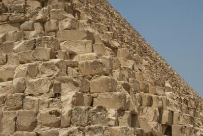 1551 18th June 06 Amazing Construction of the Pyramids.jpg