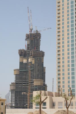1414 30th June 06 Progress at Burj Dubai.JPG