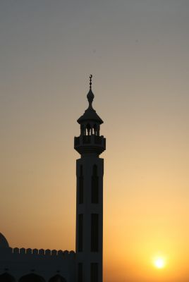 1851 4th July 06 Scrapyard Mosque Sharjah.JPG