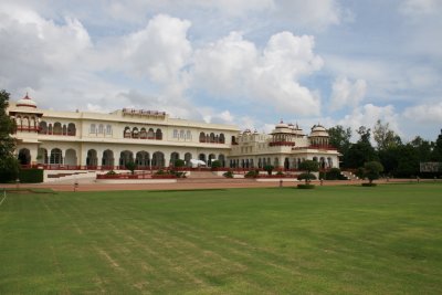 Lawns at Rambagh Palace Jaipur.JPG