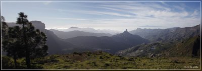 Gran Cararia met in de verte Teneriffe (achter de passaatwolken)