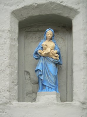 Staande Maria met obstinatig Kind - Baliestraat 26 