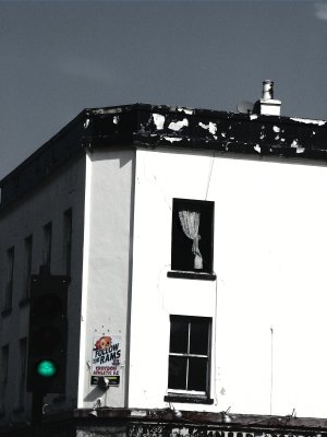 Croydon and another pub goes to the wall.jpg