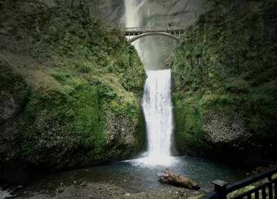 Multnomah Falls.Oregon.jpg