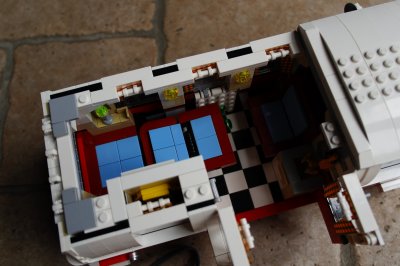Camper Lego 06.jpg