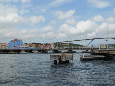 The floating bridge reconnecting. A few minutes after this pic we were stuck on the bridge as another boat needed to pass.