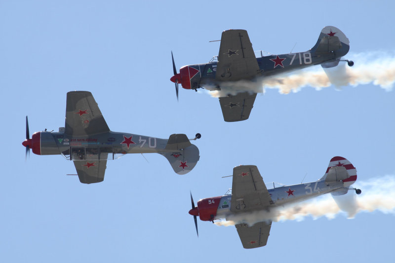 Aerostars Yak-52