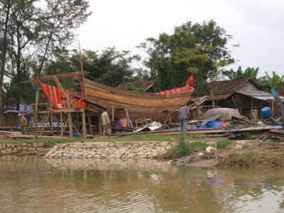 PC280598_lr.jpg