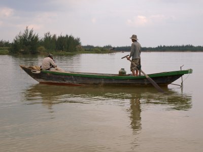 PC280619_lr.jpg