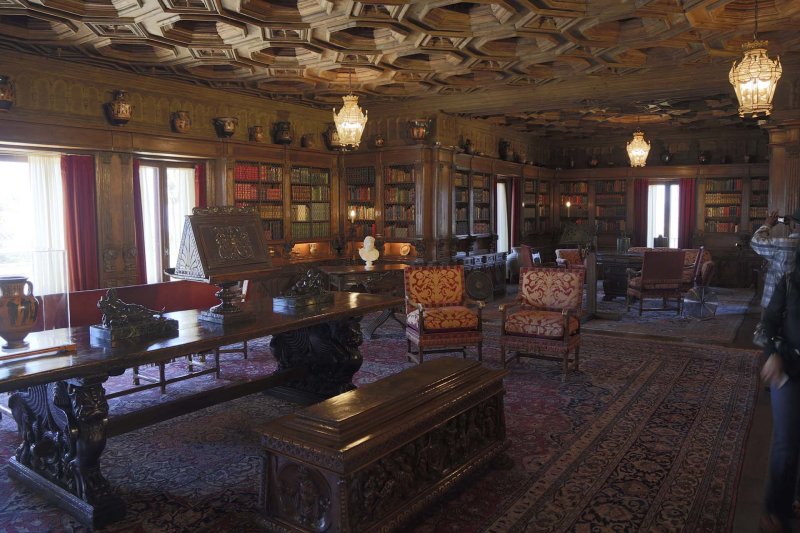 The Guest Library