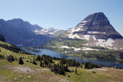 Hidden Lake and Bearhat Mountain