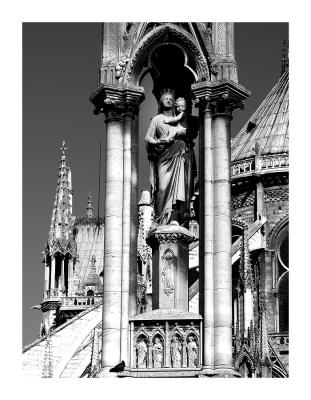 Notre Dame de Paris. (statue at back of the cathedral)