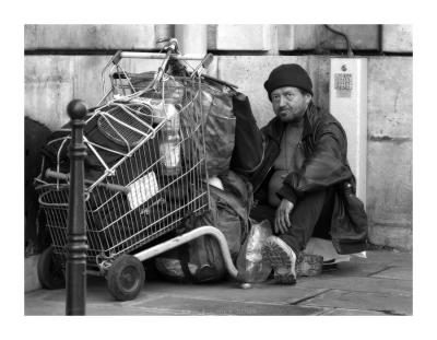 Poverty rue royal, Paris 2005 !