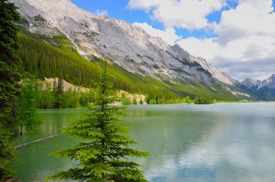 Medicine Lake, Jasper NP