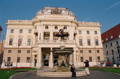 A Szlov�k Nemzeti Sz�nh�z - The Slovak National Theatre.jpg