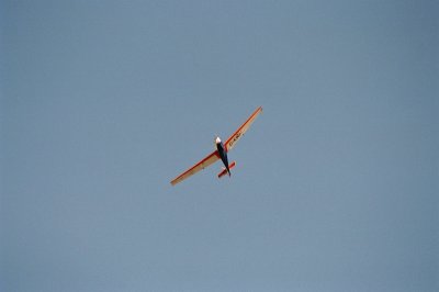 Vitorlzgp - Glider over the hillside 02.jpg