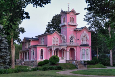 Pink House Wellsville SM DSC_3446_tonemapped.jpg