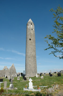 Kilmacdaugh Abbey in Co. Galway 9722R-1jpeg