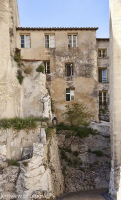 Avignon alley