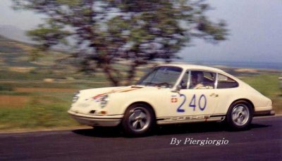 24020porsche2091120r2022.jpg