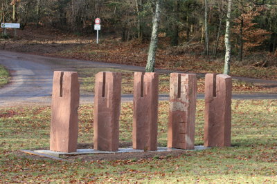 Les nouvelles structures en pierre du cimetière militaire de Wisches