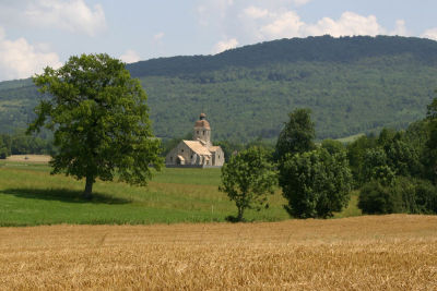 Saint-Hymetire with 11th century church