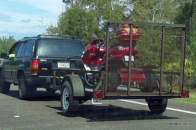 THREE WHEEL SCOOTER