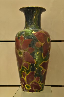 Luminescent vase (1897)