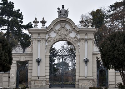 Festitics Palace gate