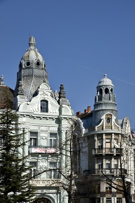 Stately sisters on Szchenyi Tr