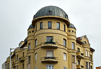 Unusual building on Moszkva tér