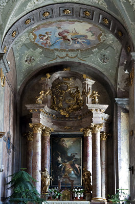 Side chapel