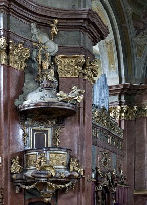 St. Istvn Cathedral, pulpit