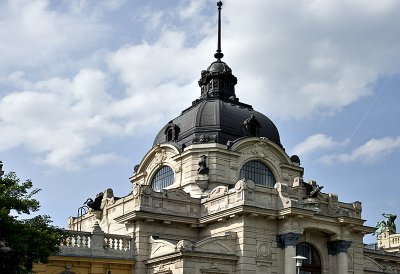 Elegant side dome