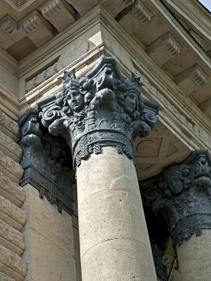Column detail