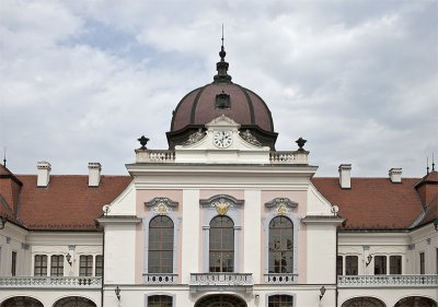 Royal Palace at Gdllő