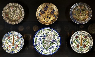 Plates, Iznik style (1878-1879)
