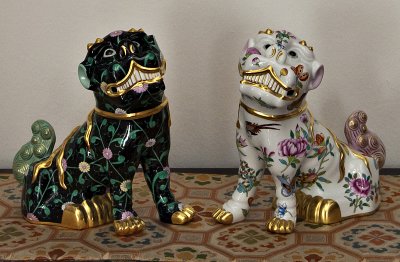 Lion dogs (shisa)
