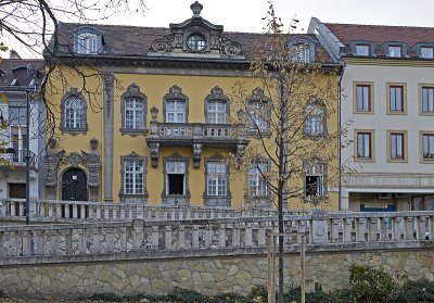 Grand old house in Vzivros