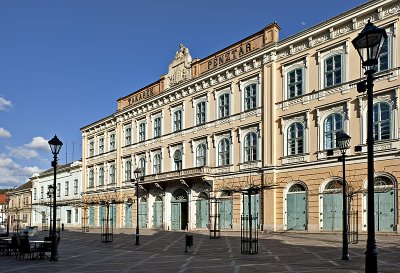 Szchenyi Tr, bank building