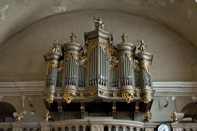 Szent Mihly Church, organ
