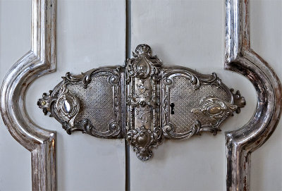 Elegance down to the last detail